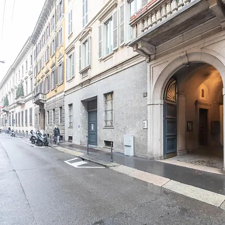 Monte Napoleone Split-Level Terrace Apartment - Top Collection Mailand Exterior foto