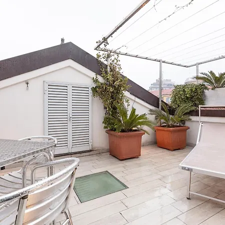 Monte Napoleone Split-Level Terrace Apartment - Top Collection Mailand Exterior foto